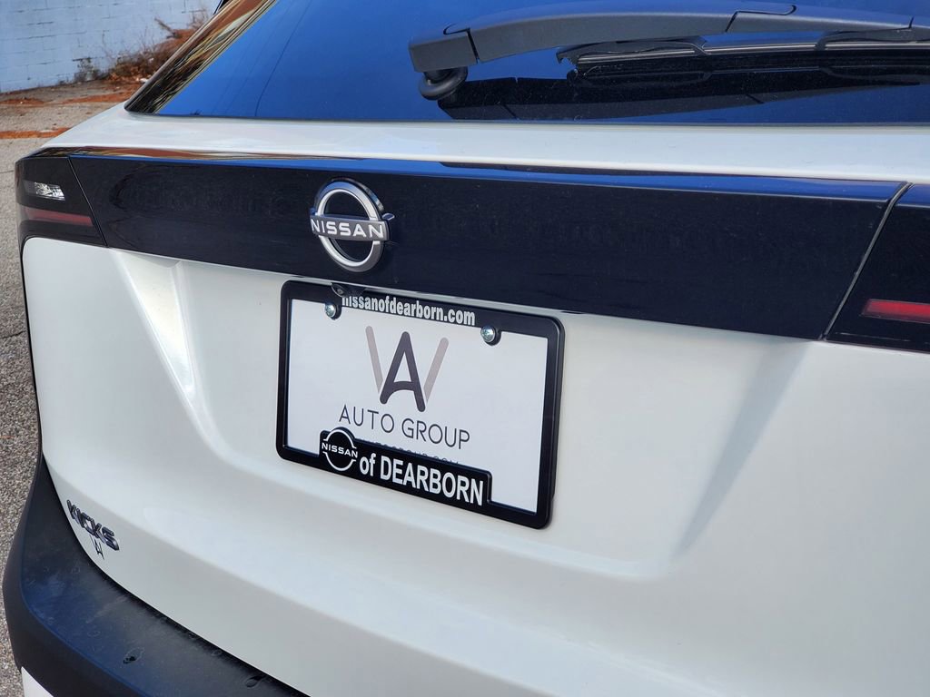 New 2026 Nissan Kicks SV w/ SV Premium Package AWD/4WD image 7