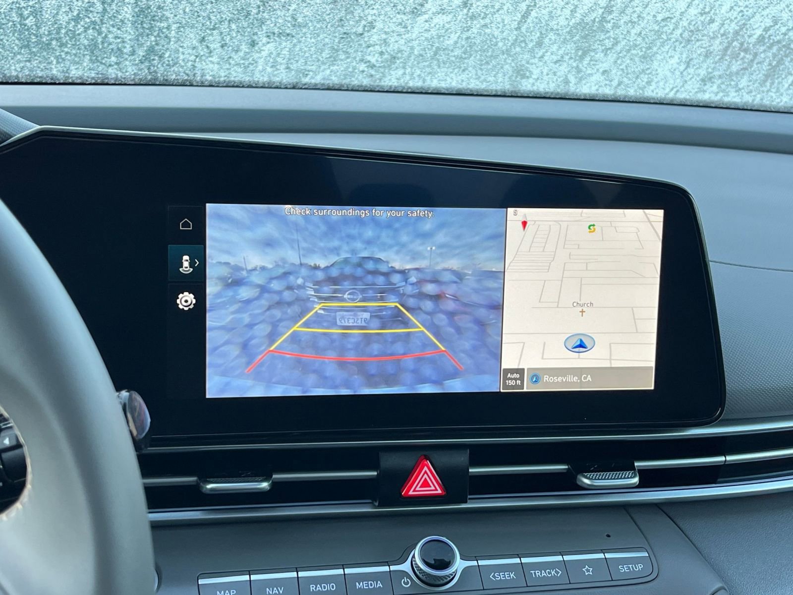 Used 2025 Hyundai Elantra SEL image 17