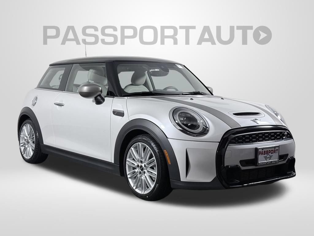 Used 2024 MINI Cooper S w/ Signature Upholstery Package FWD image 3