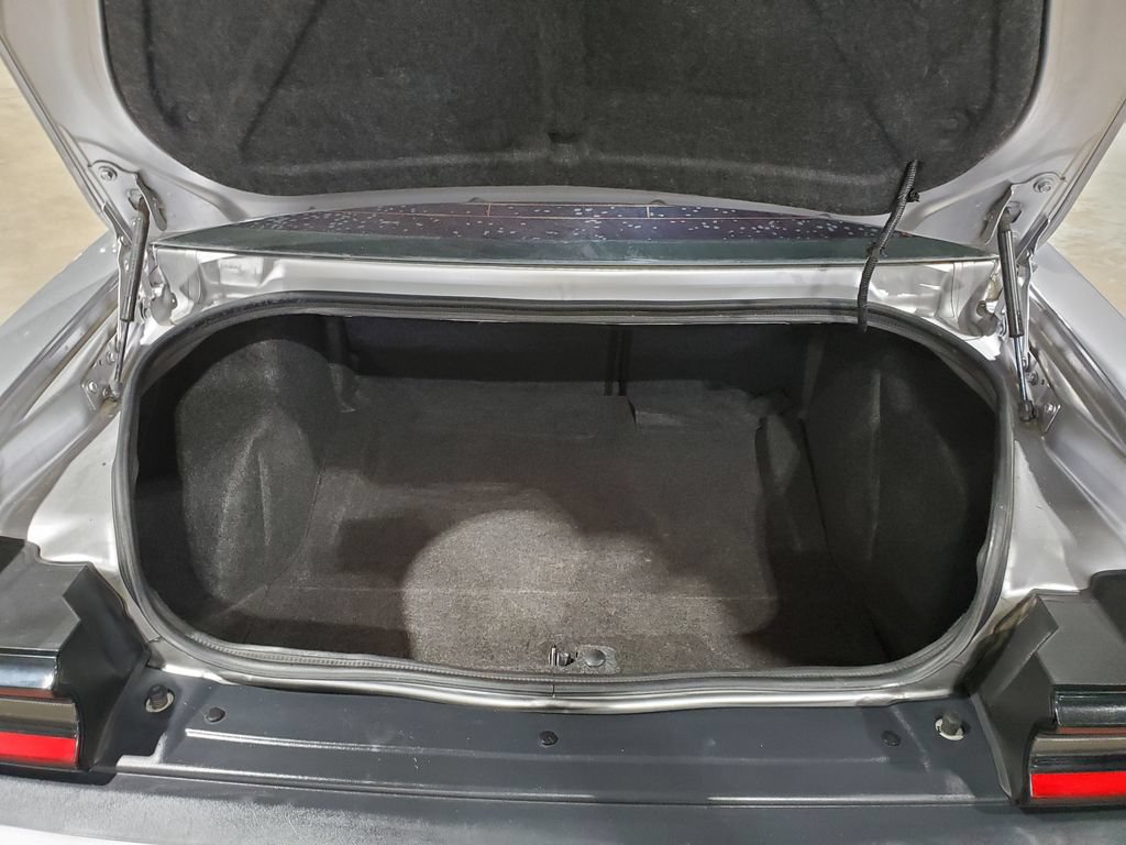 Used 2018 Dodge Challenger SXT Plus RWD image 37
