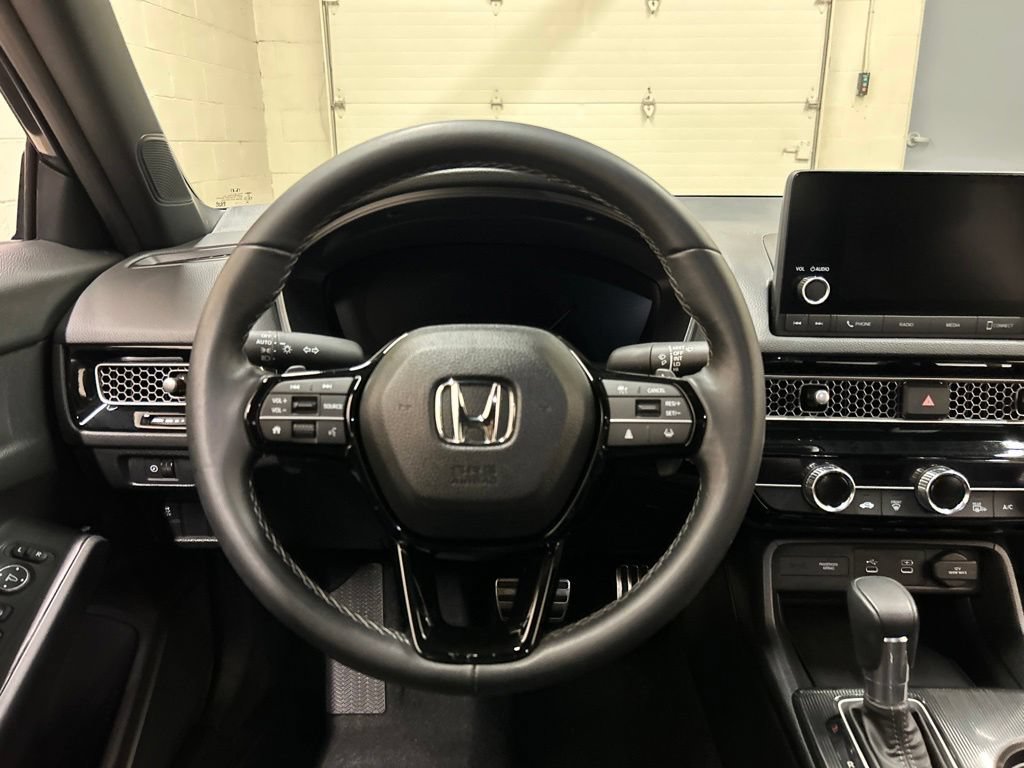 Used 2025 Honda Civic Sport image 16