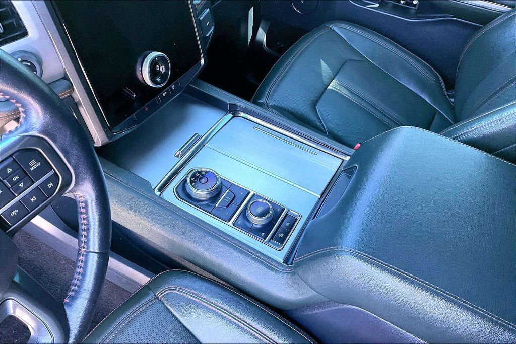 Used 2022 Ford Expedition Timberline image 15