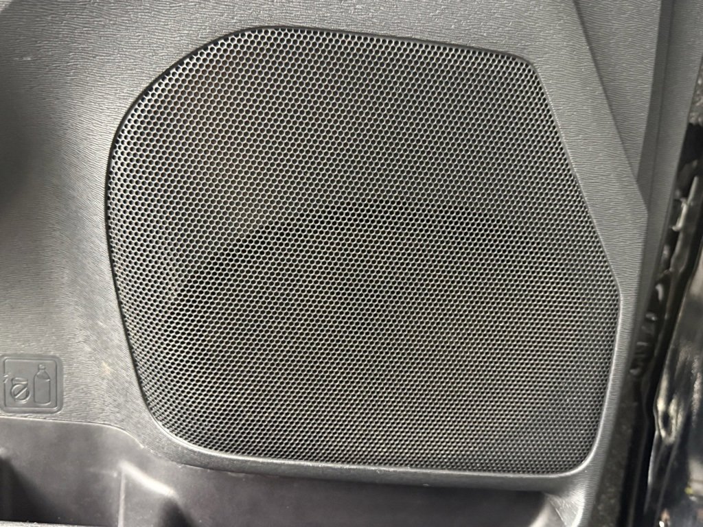 Used 2015 Toyota Sienna SE Premium image 15