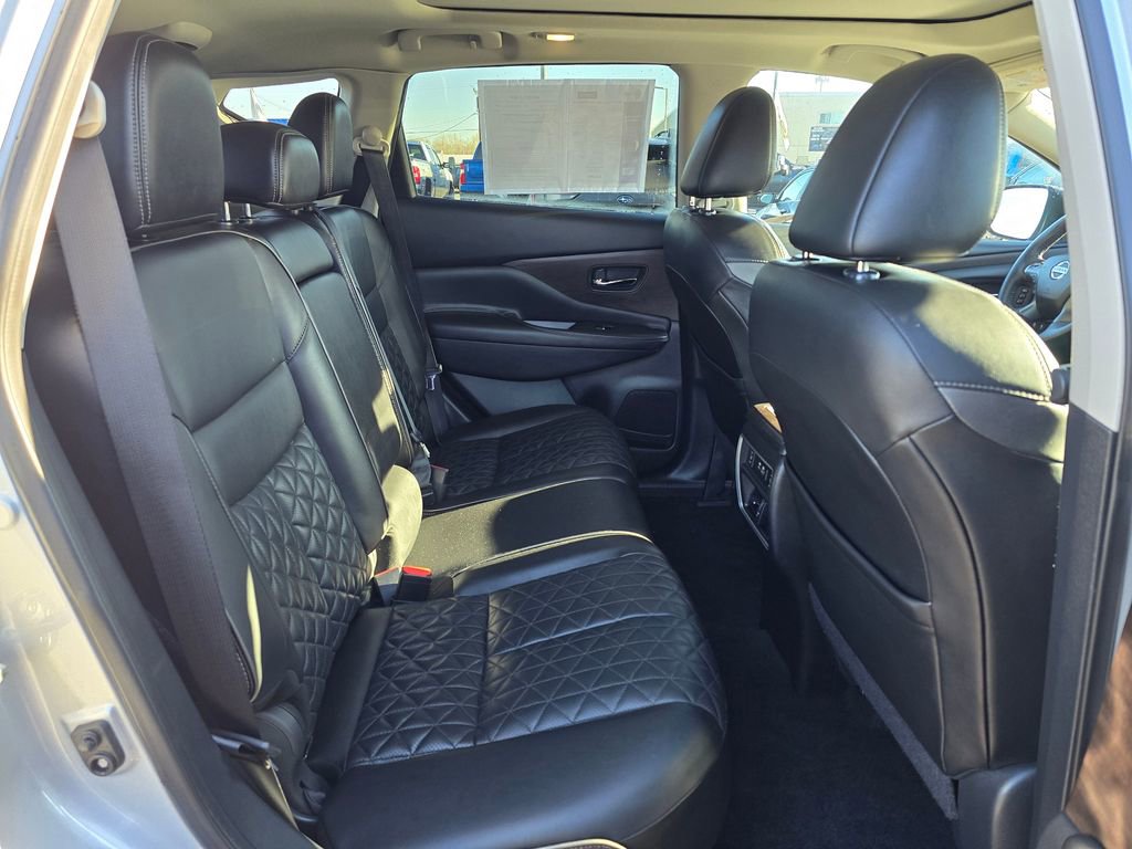 Used 2019 Nissan Murano Platinum w/ Cargo Package image 12