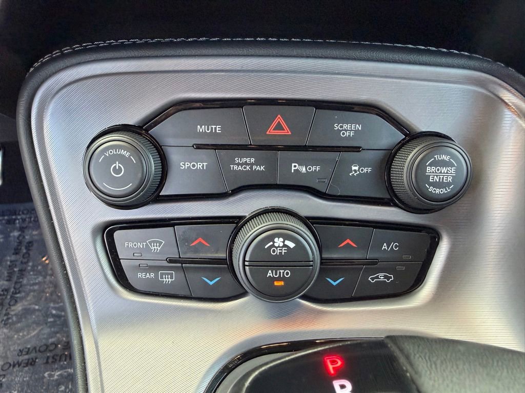 Used 2023 Dodge Challenger R/T w/ Plus Package image 22