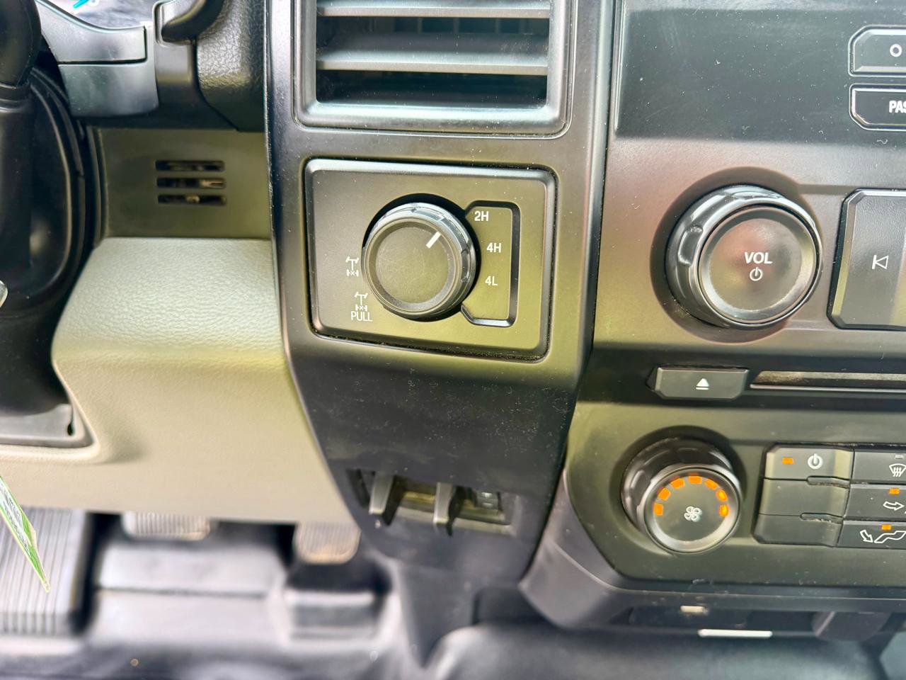 Used 2016 Ford F150 XL w/ Equipment Group 101A Mid image 24