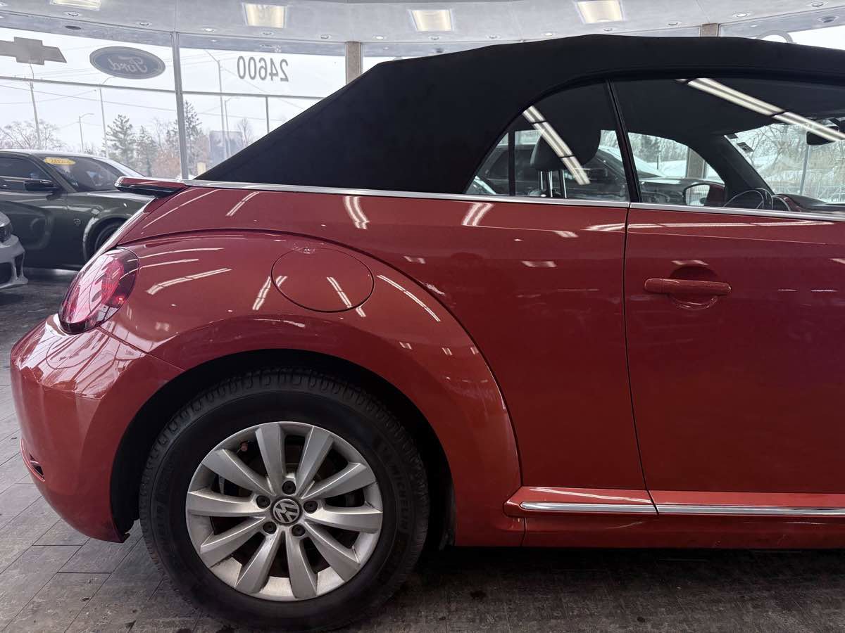 Used 2017 Volkswagen Beetle 1.8T Classic image 6