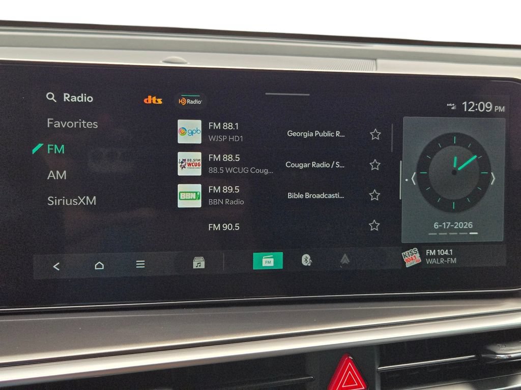 Certified 2025 Kia Sorento LX FWD image 31