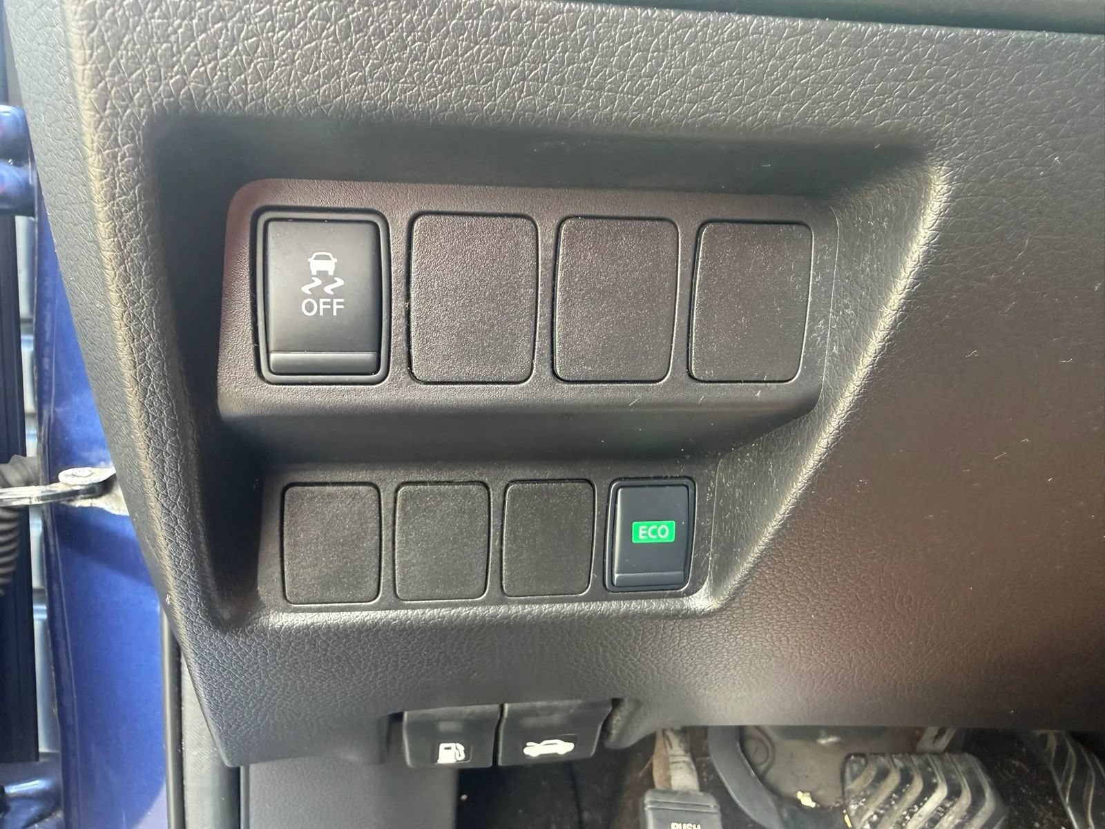 Used 2018 Nissan Rogue Sport S FWD image 15