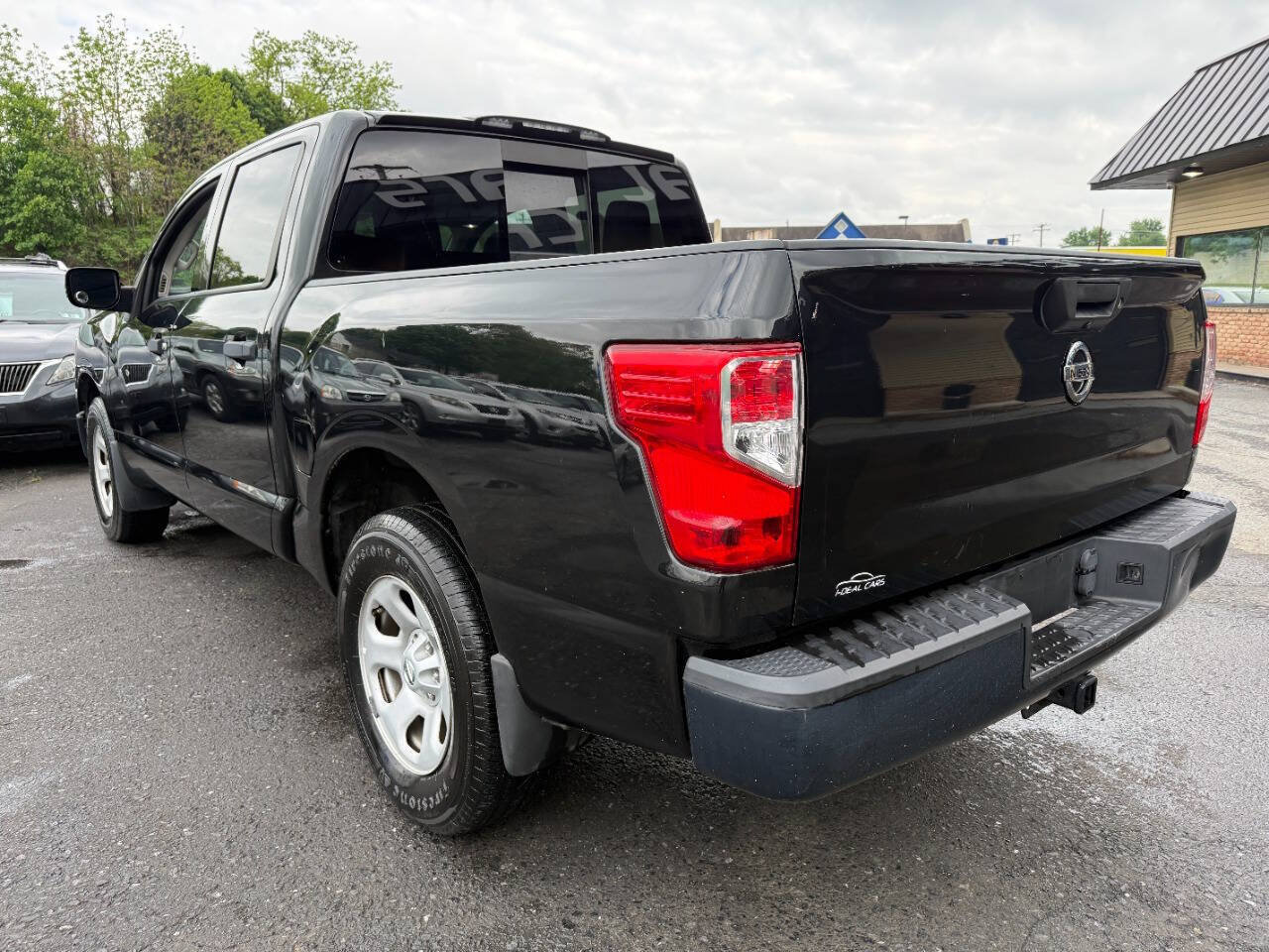 Used 2018 Nissan Titan S w/ S Utility Package AWD/4WD image 7