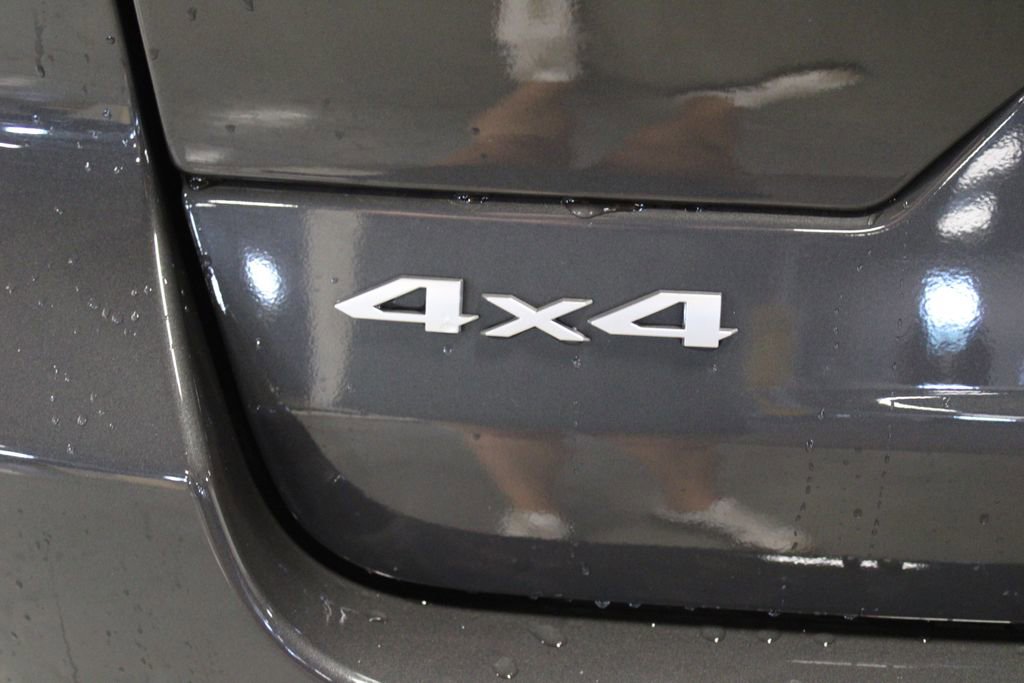 New 2025 Jeep Grand Cherokee Limited w/ Luxury Tech Group II image 36