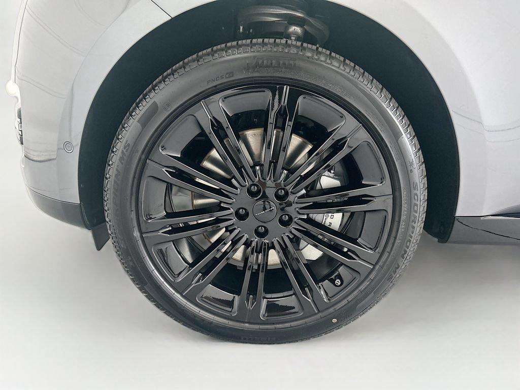 New 2026 Land Rover Range Rover SE AWD/4WD image 29