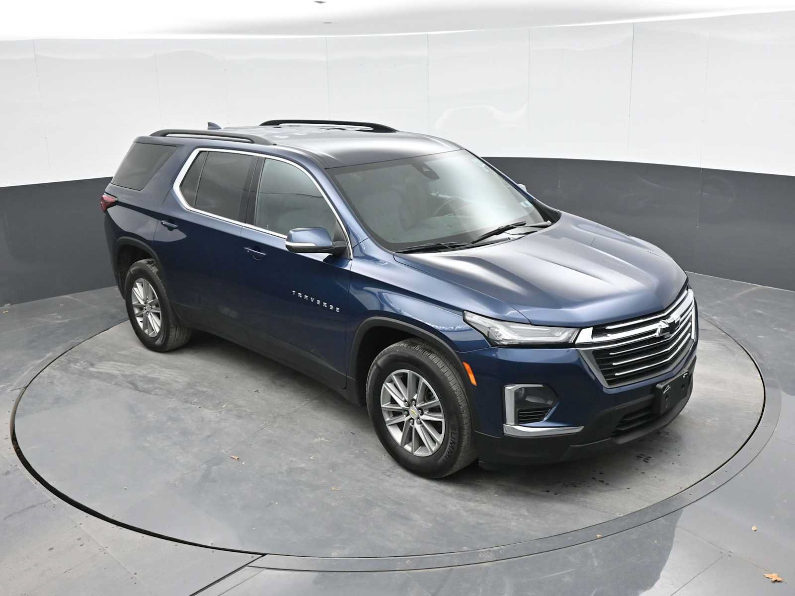Used 2023 Chevrolet Traverse LT AWD/4WD image 34