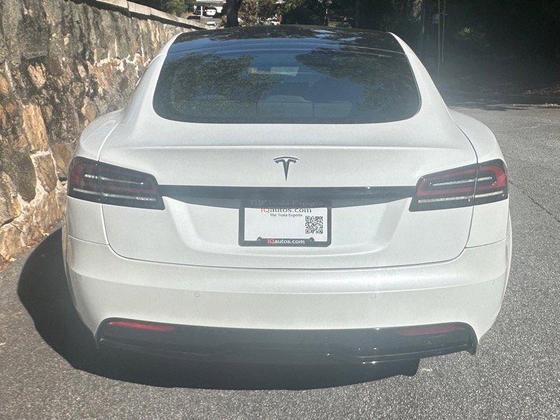 Used 2022 Tesla Model S AWD image 8