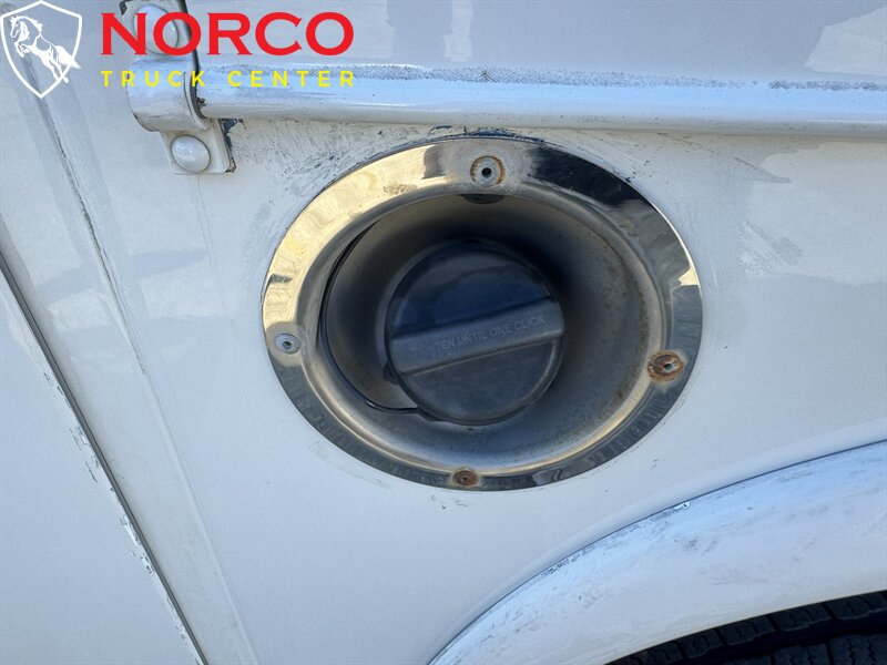 Used 2019 Chevrolet Express 3500 w/ Power Convenience Package RWD image 28
