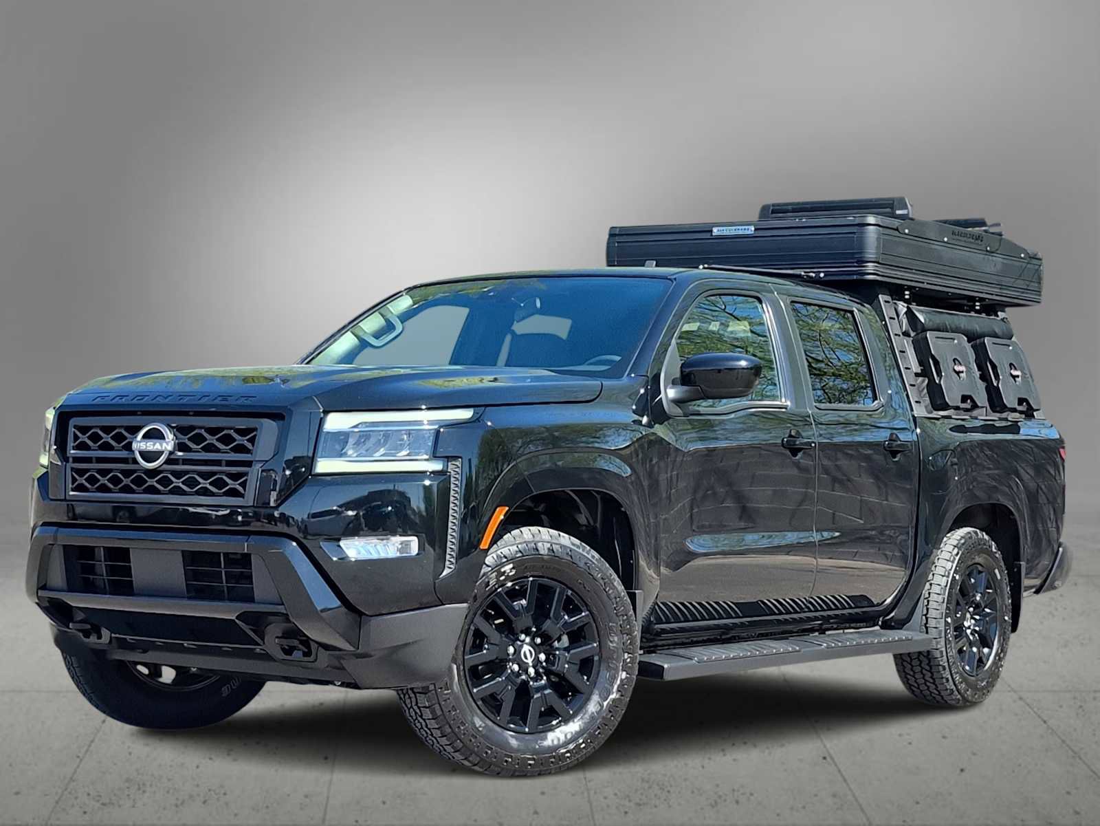 Used 2023 Nissan Frontier SV w/ Midnight Edition Package AWD/4WD image 1