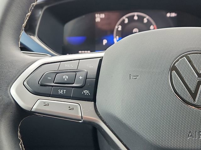 Used 2024 Volkswagen Taos SE image 35