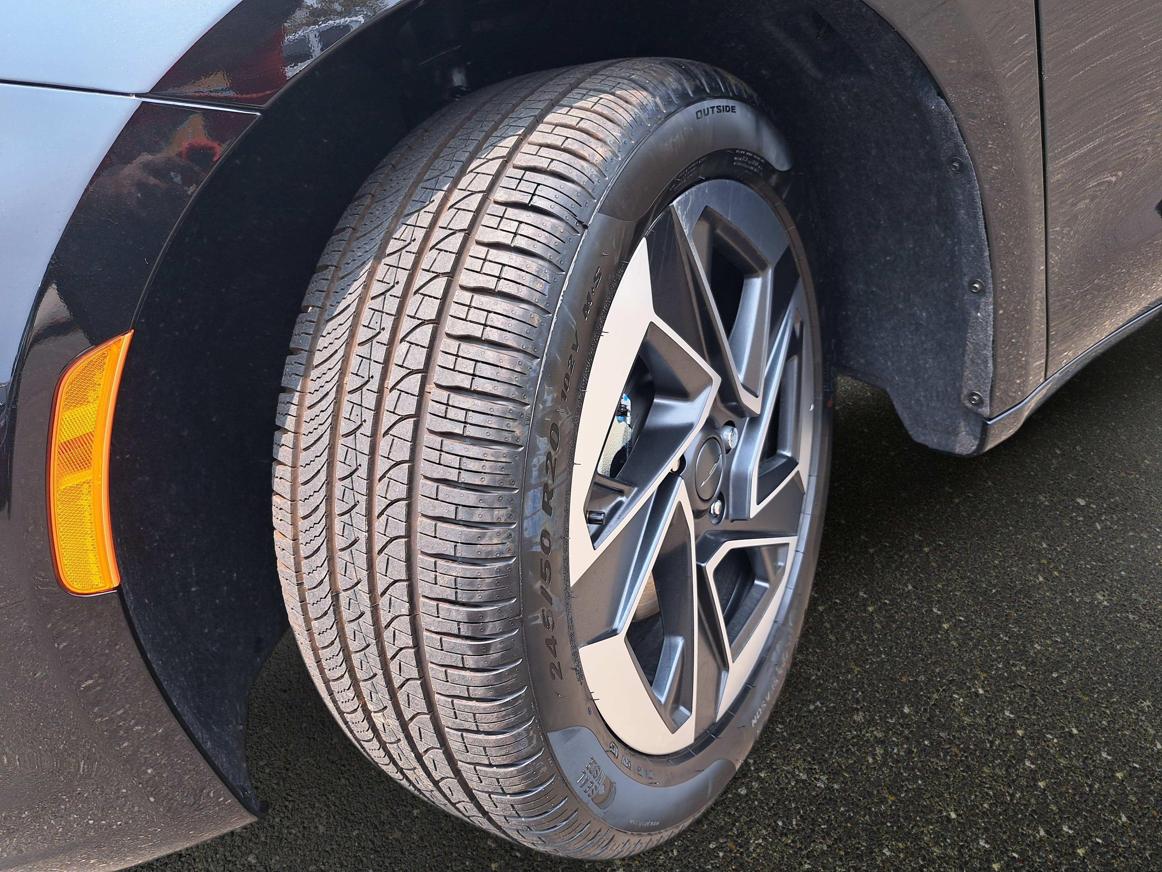 New 2027 Chrysler Pacifica Limited FWD image 34