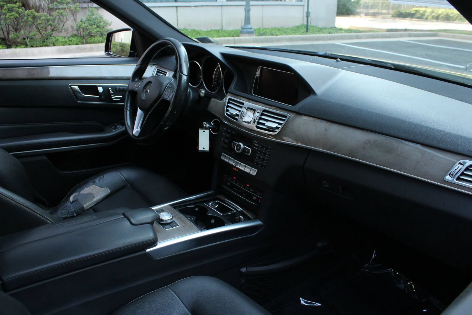 Used 2015 Mercedes-Benz E 350 4MATIC Sedan image 26