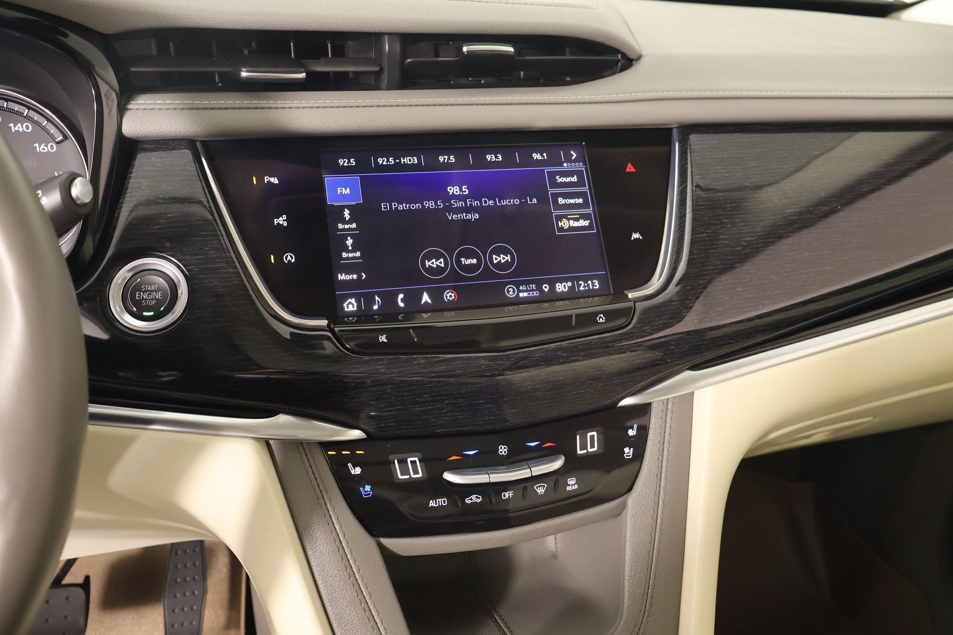Used 2025 Cadillac XT6 Premium Luxury w/ Technology Package FWD image 5