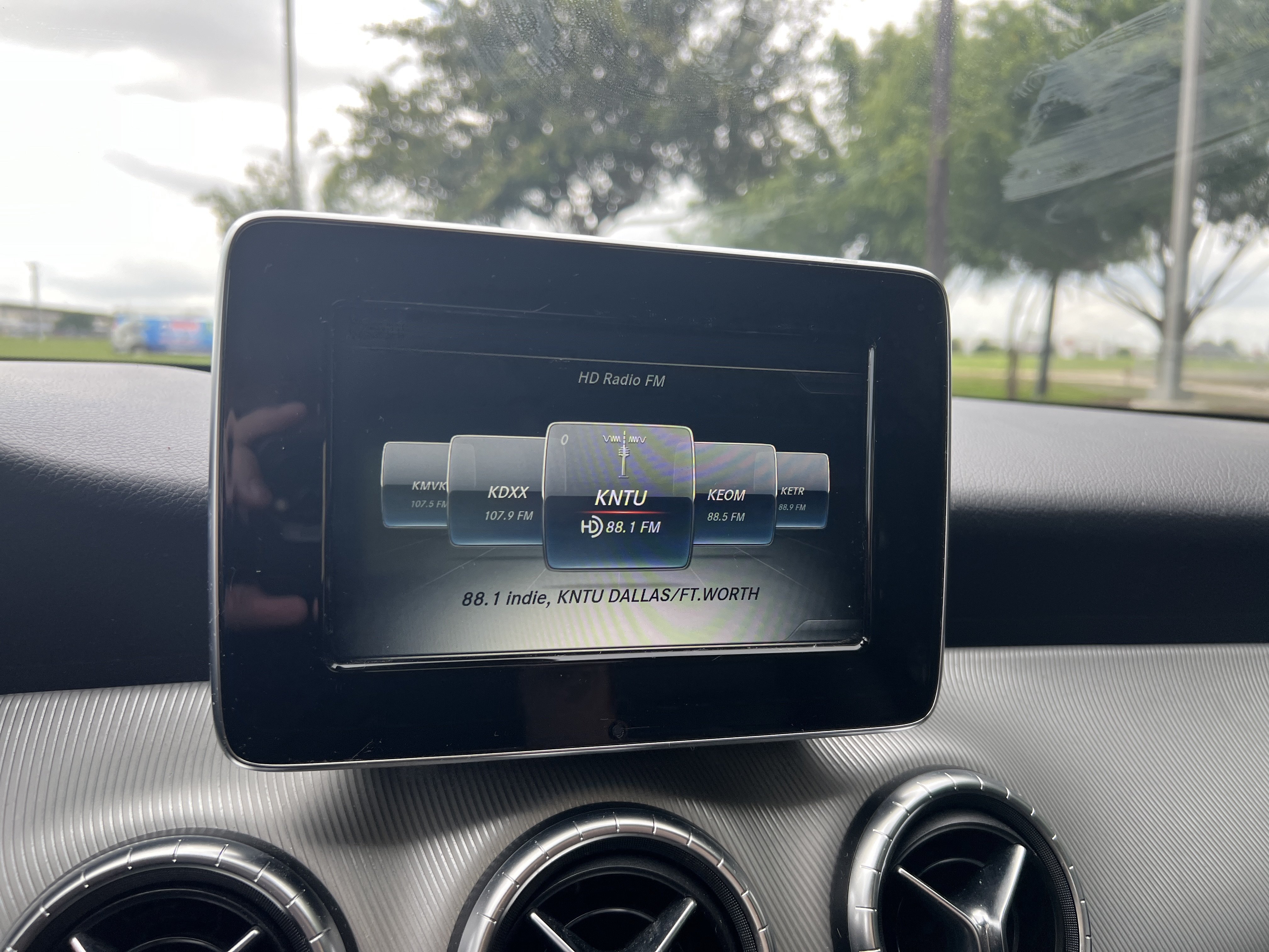 Used 2016 Mercedes-Benz CLA 250 image 21