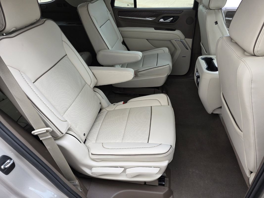 Used 2024 GMC Yukon Denali image 28