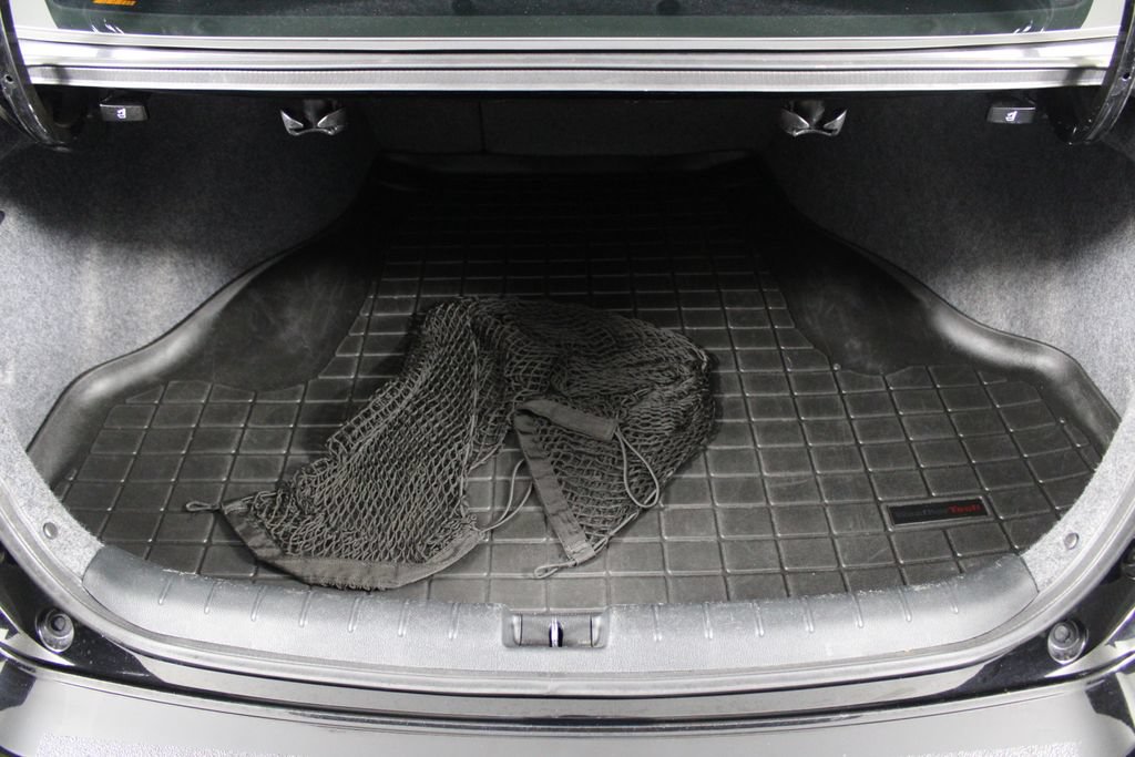 Used 2017 Honda Accord Touring image 16