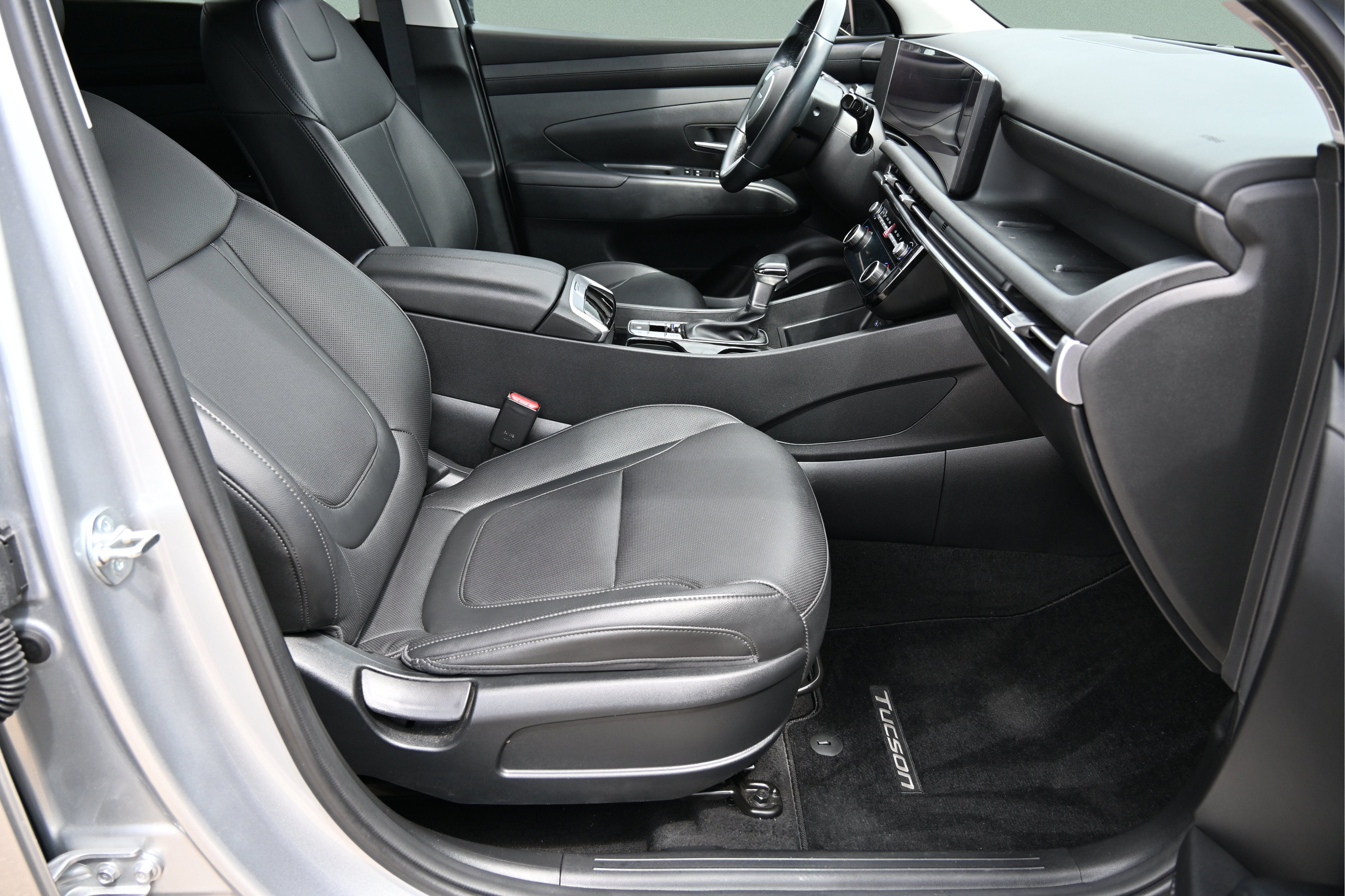 Used 2025 Hyundai Tucson SEL FWD image 15