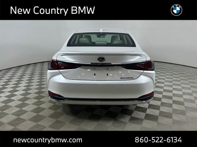Used 2023 Lexus ES 300h w/ Premium Package FWD image 6