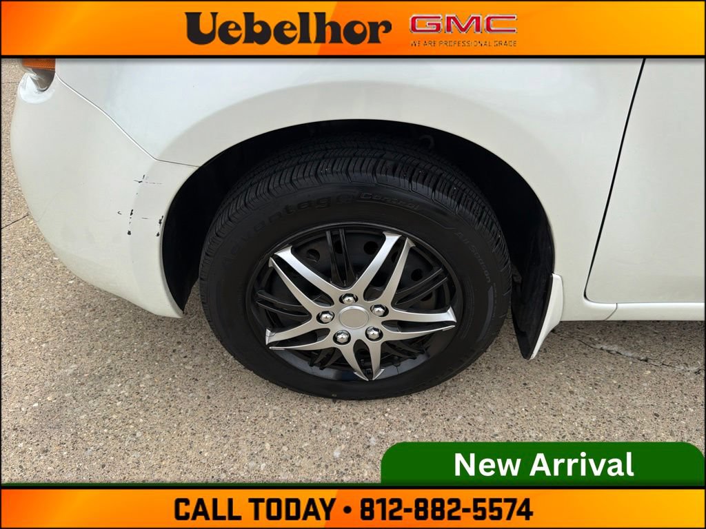 Used 2013 Nissan Cube 1.8 S w/ Interior Designer Pkg FWD image 14