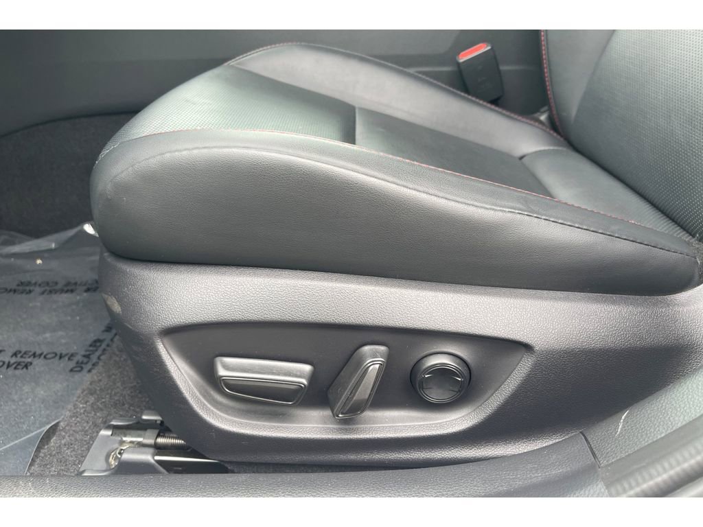 Used 2026 Toyota Prius Plug-In Hybrid FWD image 13