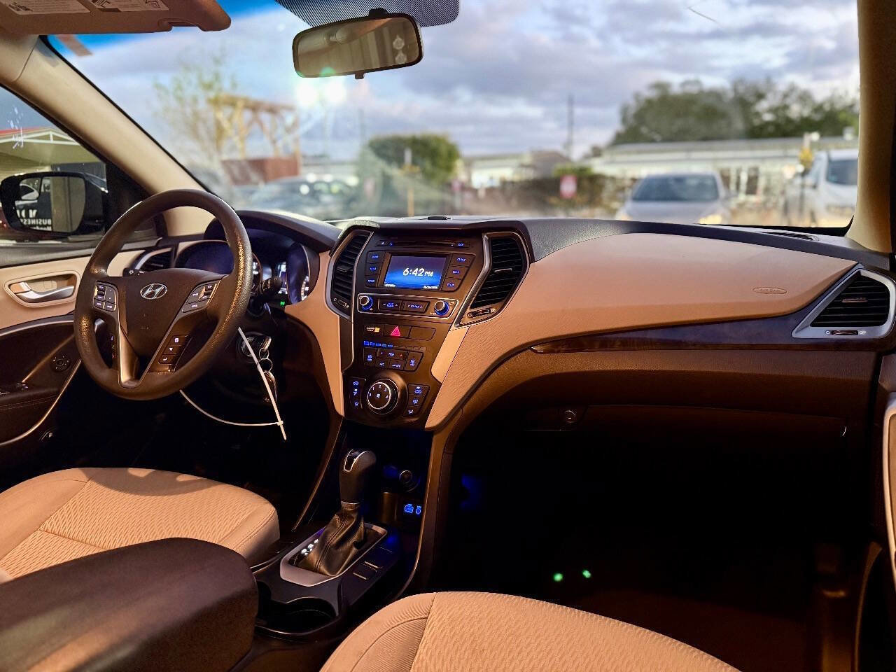 Used 2018 Hyundai Santa Fe Sport image 19