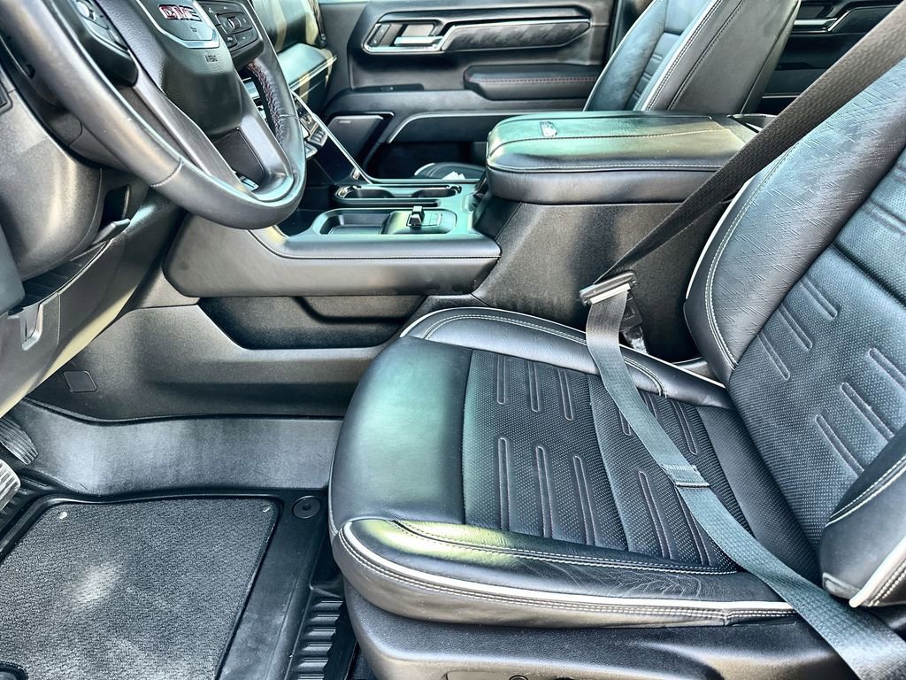Used 2024 GMC Sierra 2500 AT4X image 24