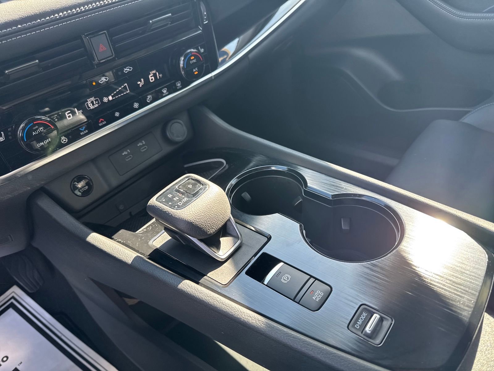 Certified 2025 Nissan Rogue SL w/ SL Premium Package image 22