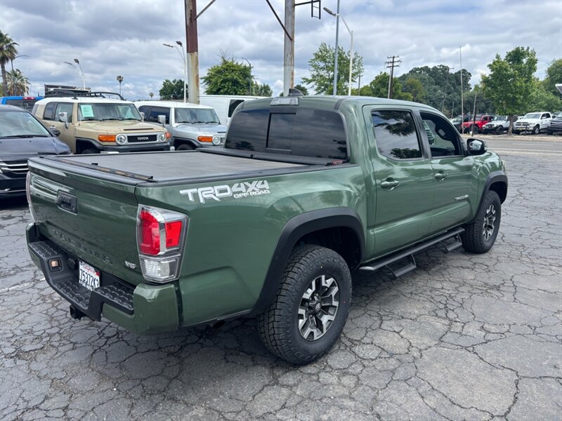 Used 2021 Toyota Tacoma TRD Off-Road AWD/4WD image 4