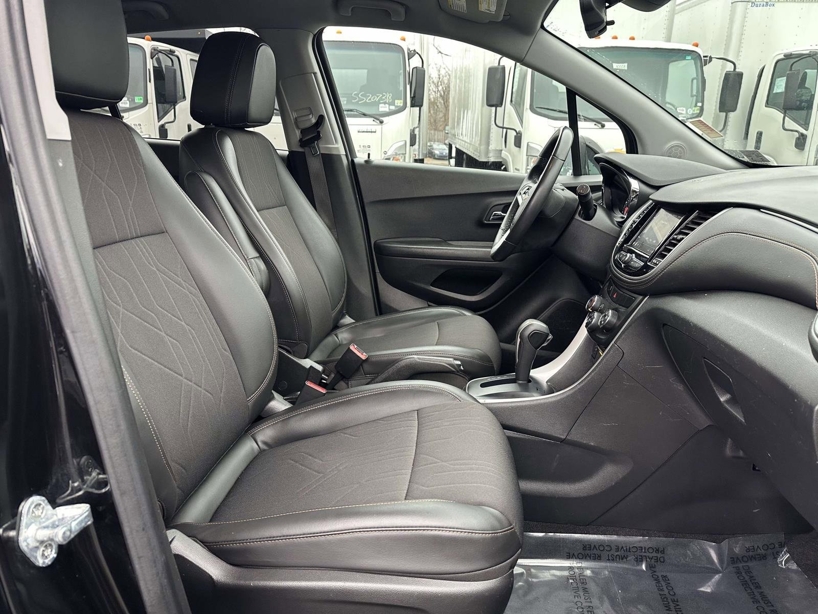 Certified 2022 Chevrolet Trax LT w/ LT Convenience Package image 26