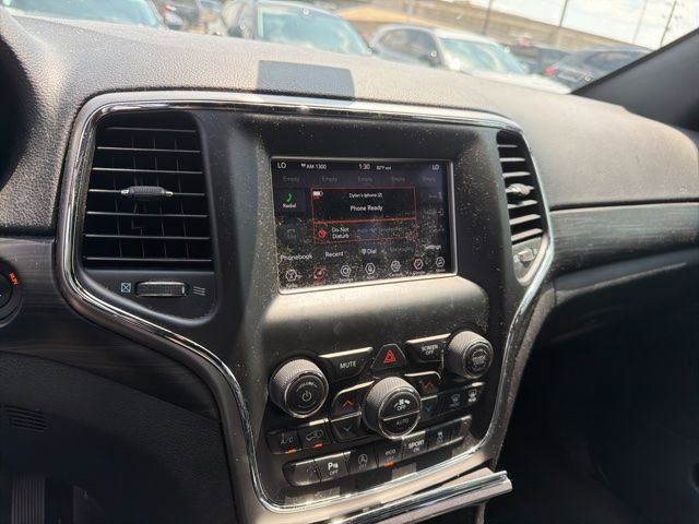 Used 2019 Jeep Grand Cherokee Laredo AWD/4WD image 11
