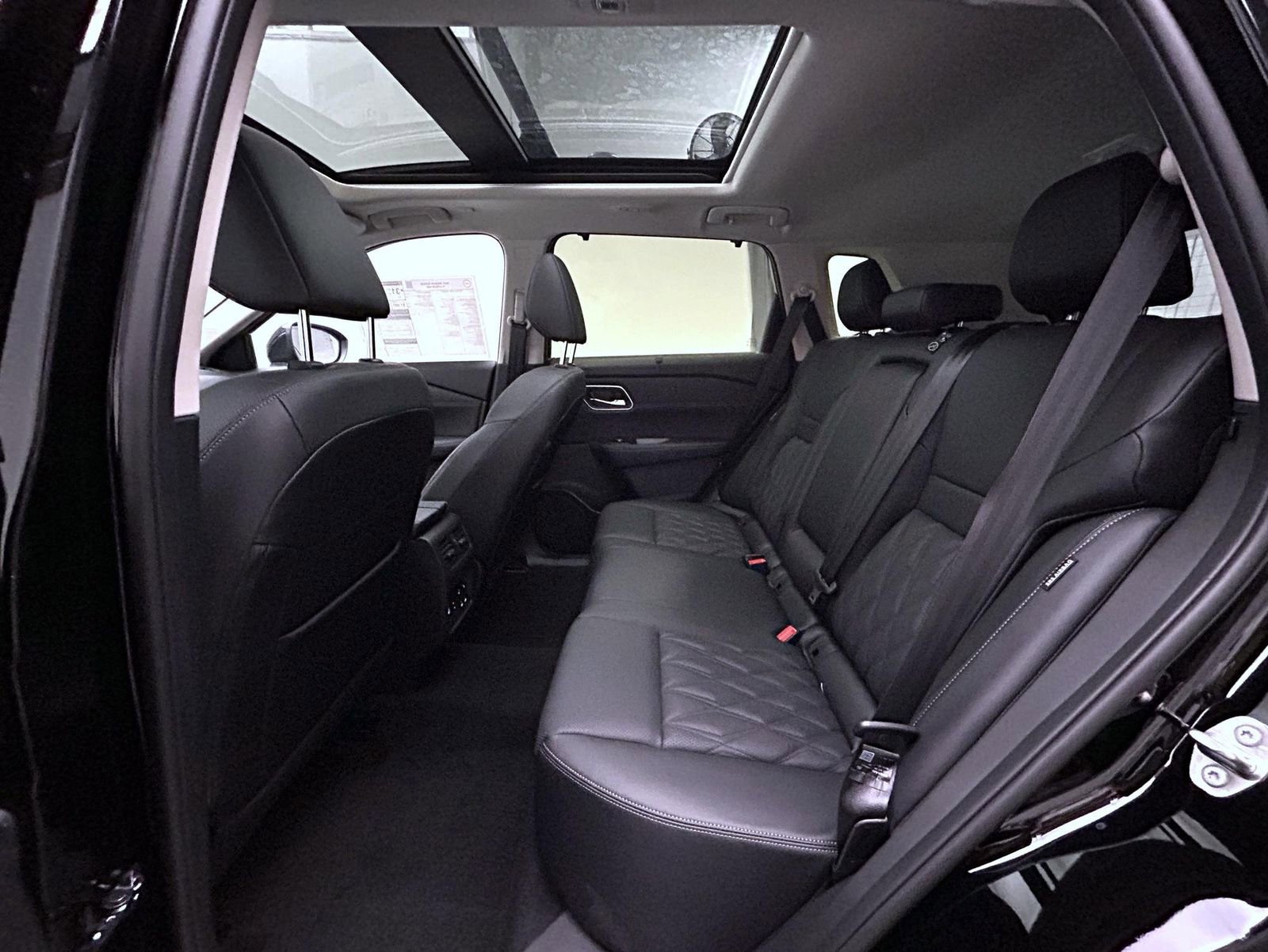 New 2026 Nissan Rogue Platinum w/ Platinum Premium Package image 12