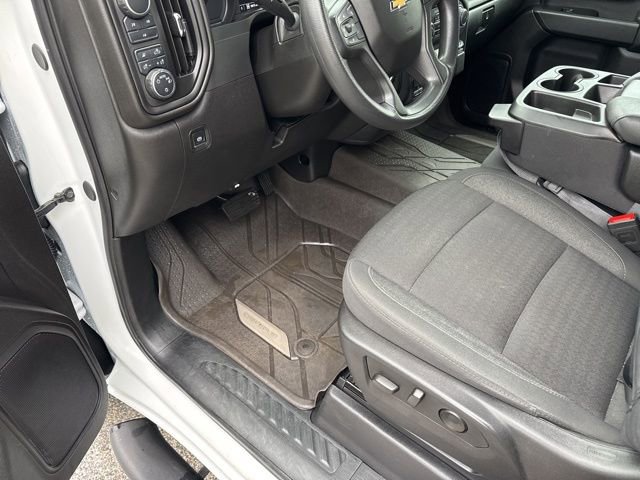 Used 2025 Chevrolet Silverado 2500 Custom w/ Custom Value Package image 51