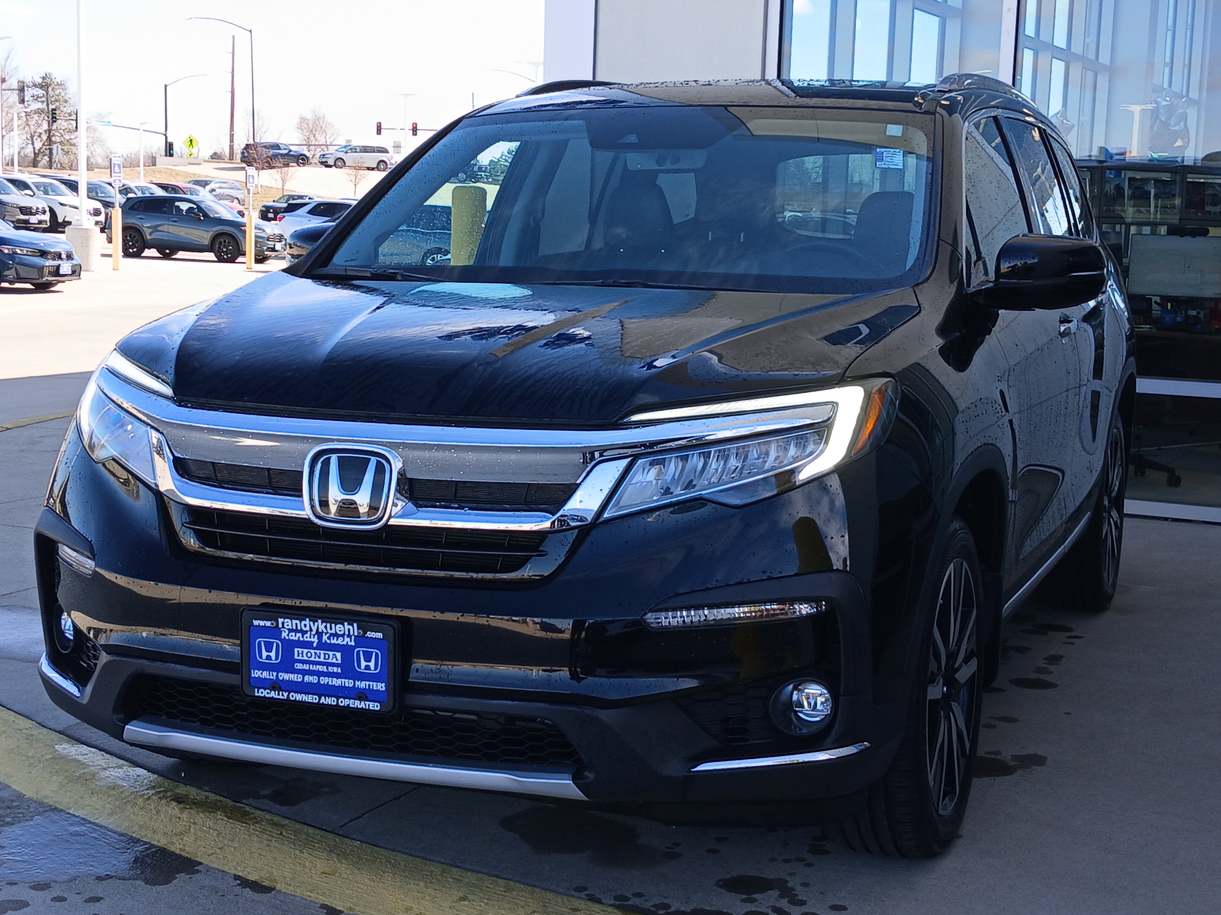 Used 2020 Honda Pilot Touring image 2