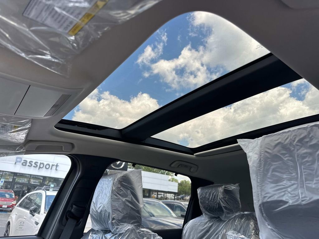 New 2025 MAZDA CX-70 Plug-In Hybrid w/ Premium Pkg image 19