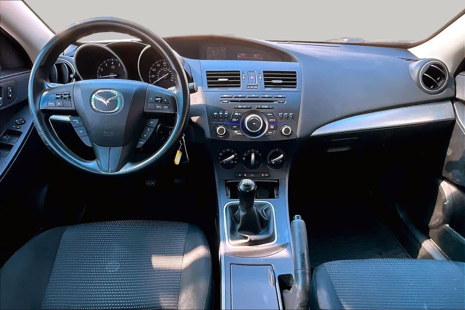 Used 2013 MAZDA MAZDA3 i Sport FWD image 16