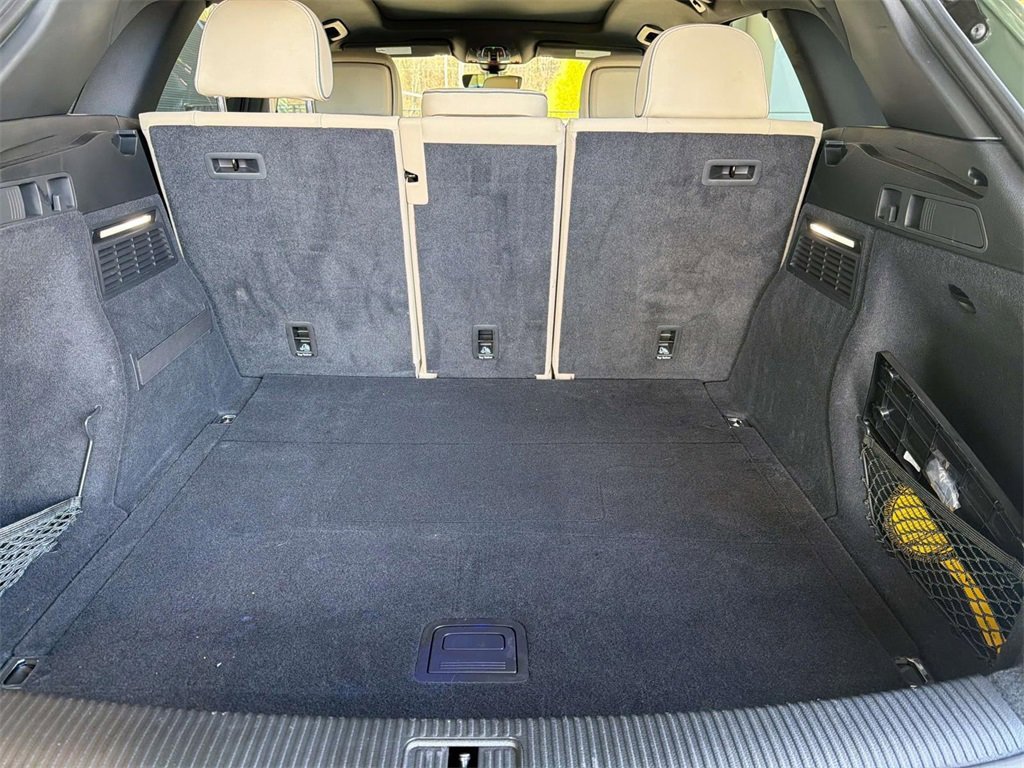 Used 2025 Audi Q5 2.0T Premium w/ Convenience Plus Package image 19