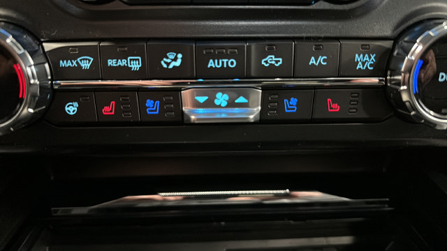 New 2026 Ford F350 Lariat w/ Black Appearance Package AWD/4WD image 28