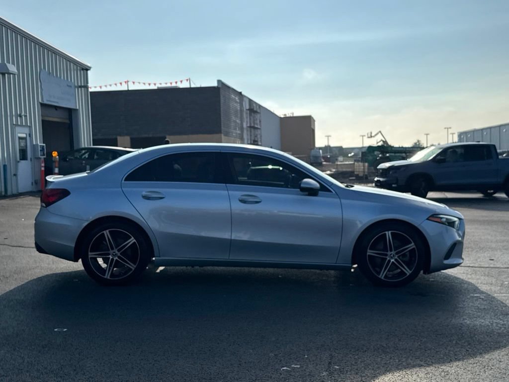 Used 2022 Mercedes-Benz A 220 image 8