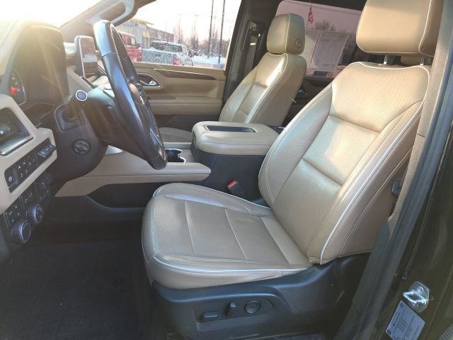 Used 2021 Chevrolet Suburban Premier w/ Premium Package image 9