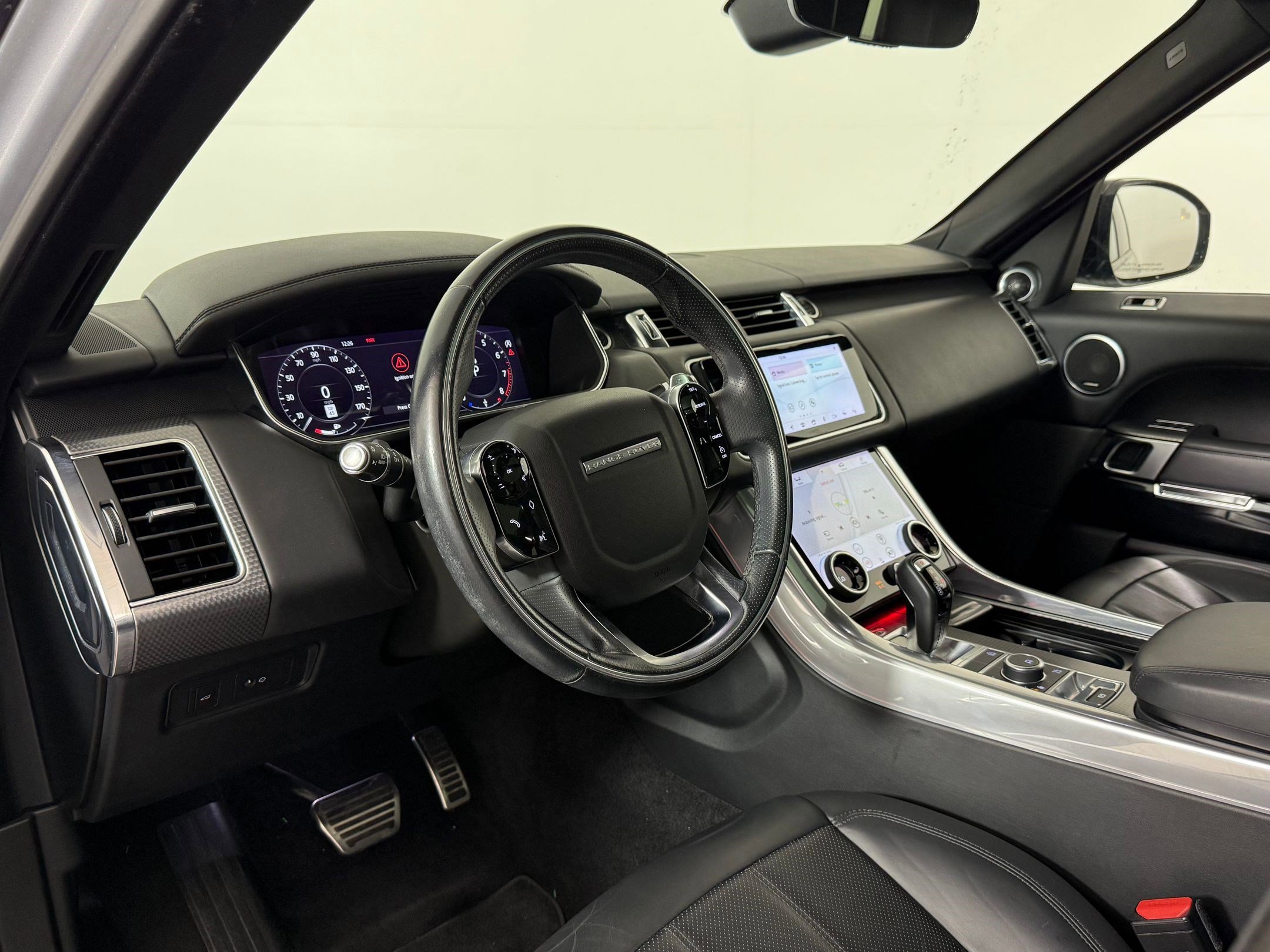 Used 2020 Land Rover Range Rover Sport HSE Dynamic image 4