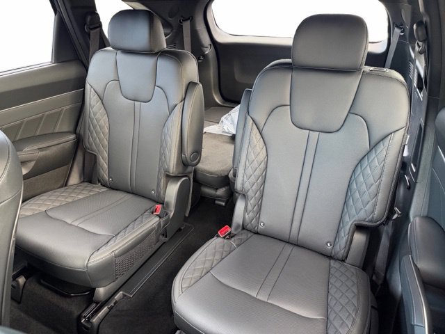 Certified 2026 Kia Sorento SX Prestige AWD/4WD image 13