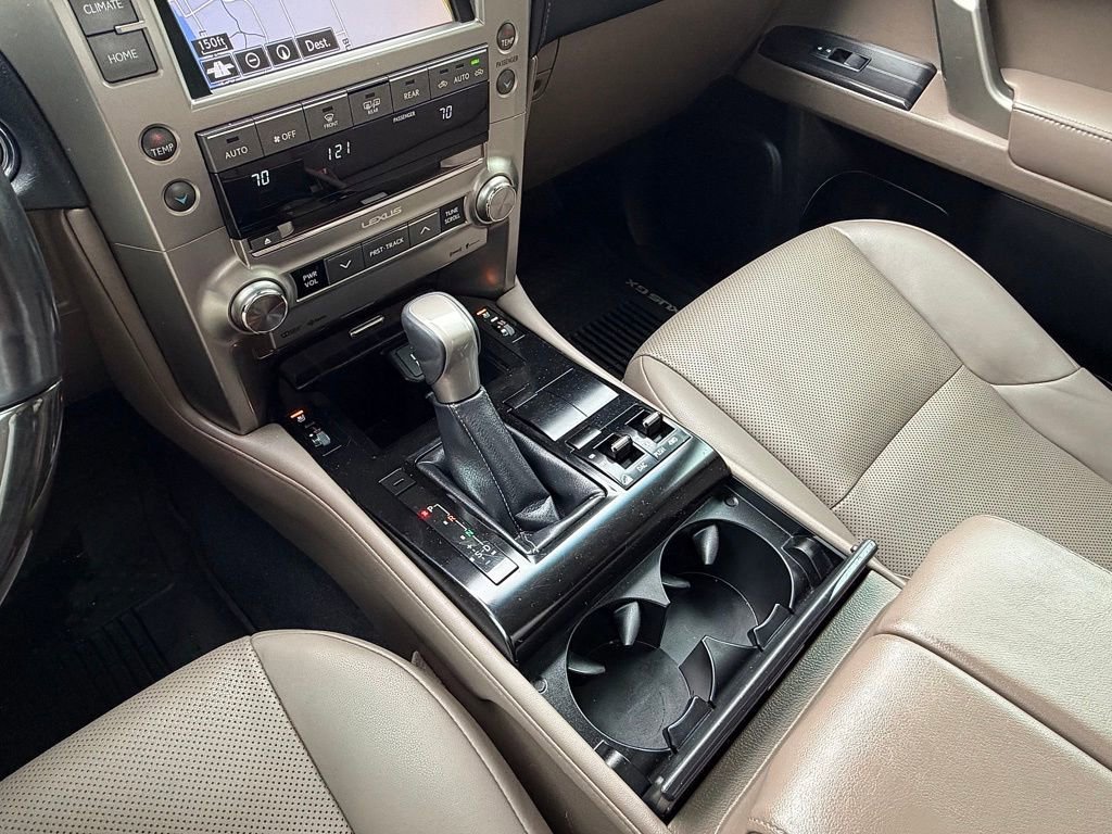 Used 2020 Lexus GX 460 Premium w/ Premium Package image 14
