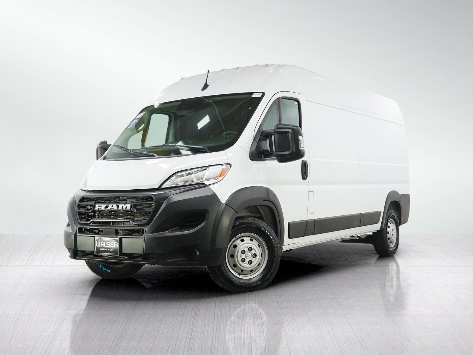 Used 2023 RAM ProMaster 2500 FWD image 1